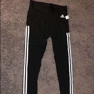 Adidas medium leggings size 4 or 6